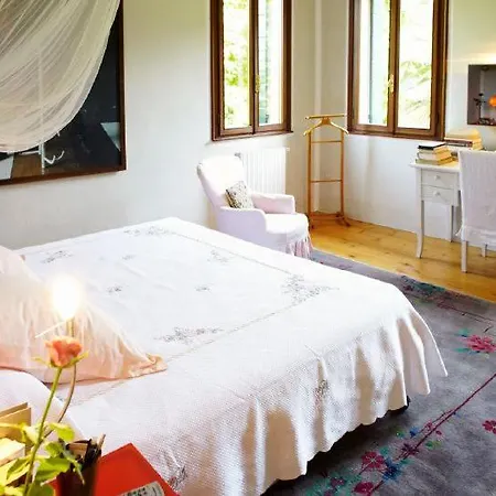 Bastia Sleeps 9 Pool Wifi T737706 别墅
